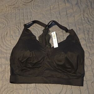 NWT Soma Sport Seamless Ballet Back Black Lace Trim Bra
